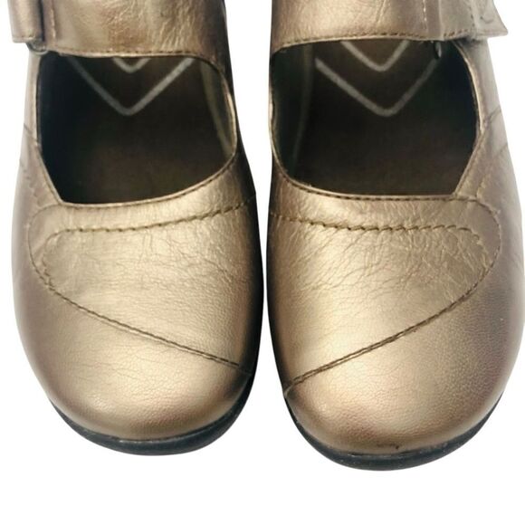Clarks Mary Jane Metallic In Motion Comfort Orthopedic Janes Shoes - Picture 4 of 9